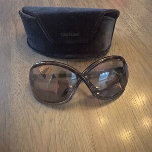 Tom Ford Oversized Infinity Sunglasses. Tortoise Shell